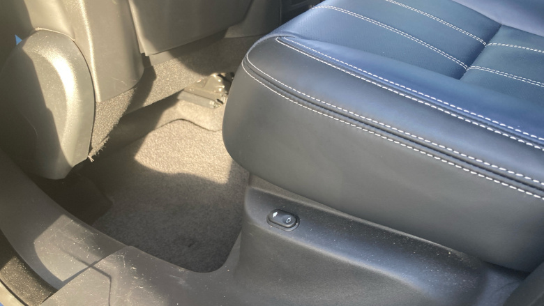 Land Rover Range Rover Velar 2.0 D200 R-Dynamic HSE 5dr Auto Diesel Estate